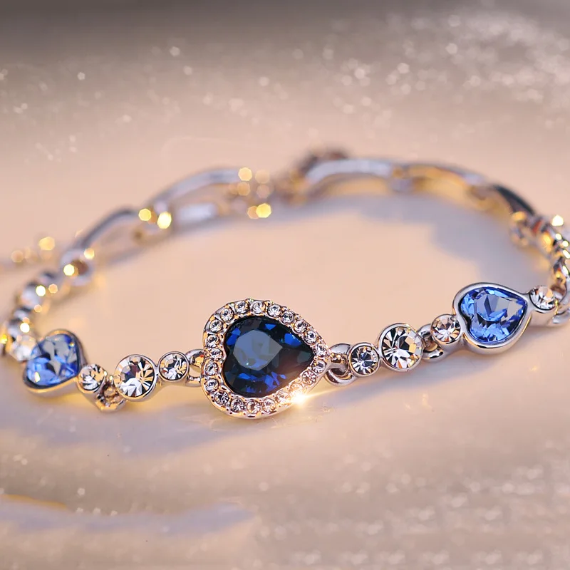 The New Listing Classic Ocean Heart Crystal Silver Fashion Bracelets Korean Jewelry Women's Gift Wholesale
The New Listing Classic Ocean Heart Crystal Silver Fashion Bracelets Korean Jewelry Women's Gift Wholesale
