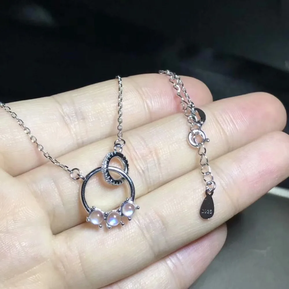 Natural light blue moonstone Pendant necklace S925 silver Natural gemstone necklace elegant Simple circle girl party jewelery
Natural light blue moonstone Pendant necklace S925 silver Natural gemstone necklace elegant Simple circle girl party jewelery