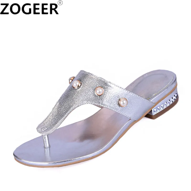 New 2017 Summer Casual Square Low Heels Slippers Fashion Luxury Crystal Sandals Causal Flip flops Beach Shoes Woman Gold Silver
New 2017 Summer Casual Square Low Heels Slippers Fashion Luxury Crystal Sandals Causal Flip flops Beach Shoes Woman Gold Silver