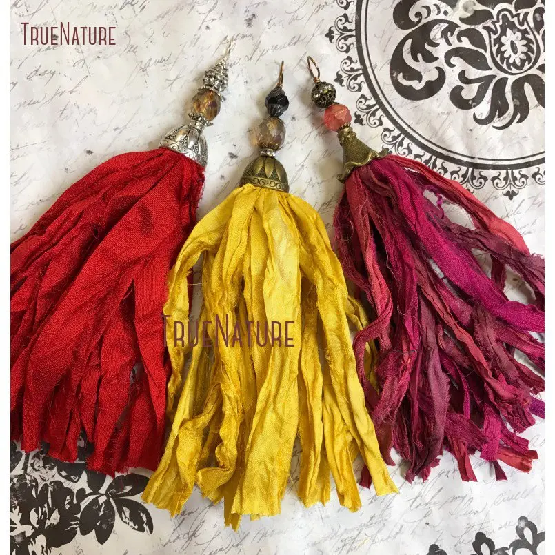 Latest Antique Brass Altered Art Cap Yellow Handcrafted Sari Silk Tassel Butterscotch Silk Tassel Necklace Pendant PM14458
Latest Antique Brass Altered Art Cap Yellow Handcrafted Sari Silk Tassel Butterscotch Silk Tassel Necklace Pendant PM14458