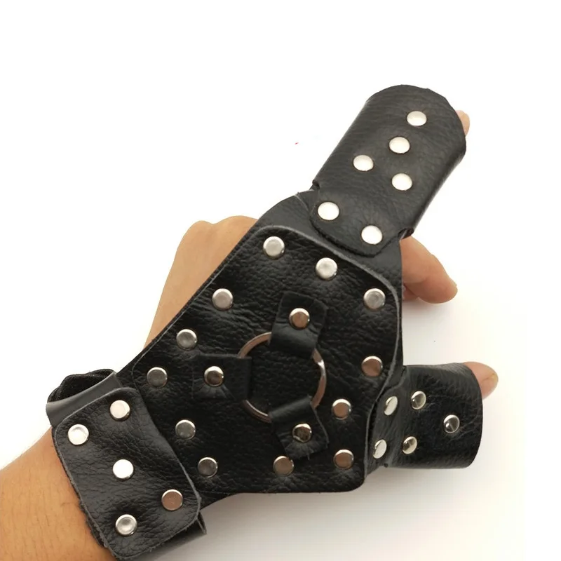 Slingshot Fishing Handguard Wristband Steel + Cowhide for Left or Right hand Outdoor Hunting Accessories
Slingshot Fishing Handguard Wristband Steel + Cowhide for Left or Right hand Outdoor Hunting Accessories