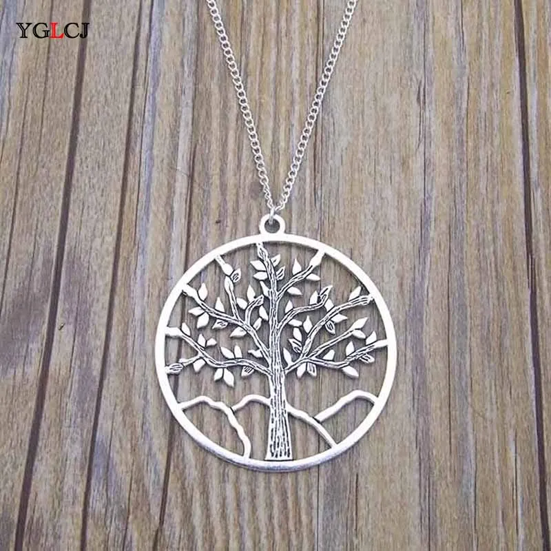 2019 Tree of Life Simple Fashion Big Pendant Necklace Lady Round Silver Elegant Sweater Long Necklace Christmas Gift for her
2019 Tree of Life Simple Fashion Big Pendant Necklace Lady Round Silver Elegant Sweater Long Necklace Christmas Gift for her