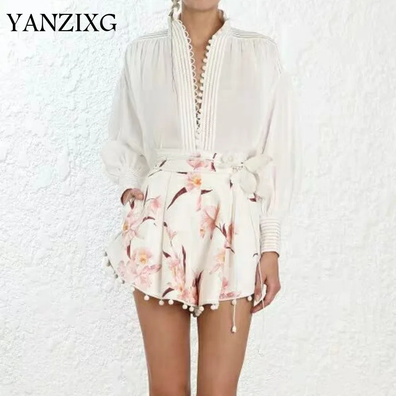 2019 Small Round Ball Decorate High Collar Lantern Sleeve Shirt + High Waist Printing Shorts Twinset Q475
2019 Small Round Ball Decorate High Collar Lantern Sleeve Shirt + High Waist Printing Shorts Twinset Q475