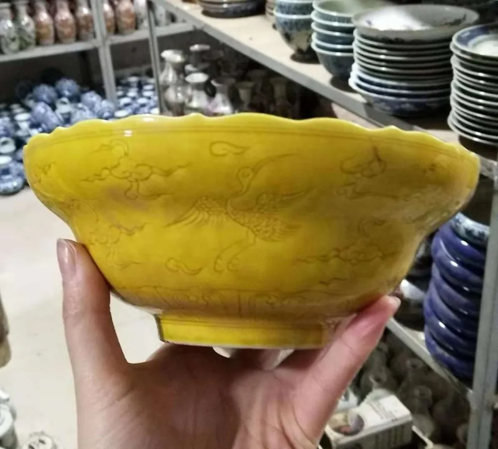 Porcelain Handicraft Collection Antique Objects Daming Hongzhi Yellow Glaze Phoenix Lace Bowl
Porcelain Handicraft Collection Antique Objects Daming Hongzhi Yellow Glaze Phoenix Lace Bowl