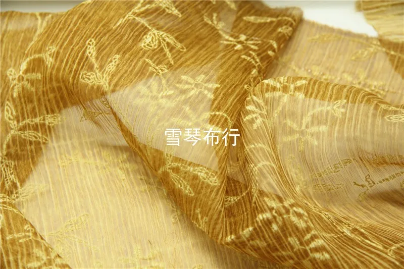 Turmeric Vertical Texture of Foggy Orchid and Folded Jacquard Chiffon Crinkled Yarn Fabric
Turmeric Vertical Texture of Foggy Orchid and Folded Jacquard Chiffon Crinkled Yarn Fabric