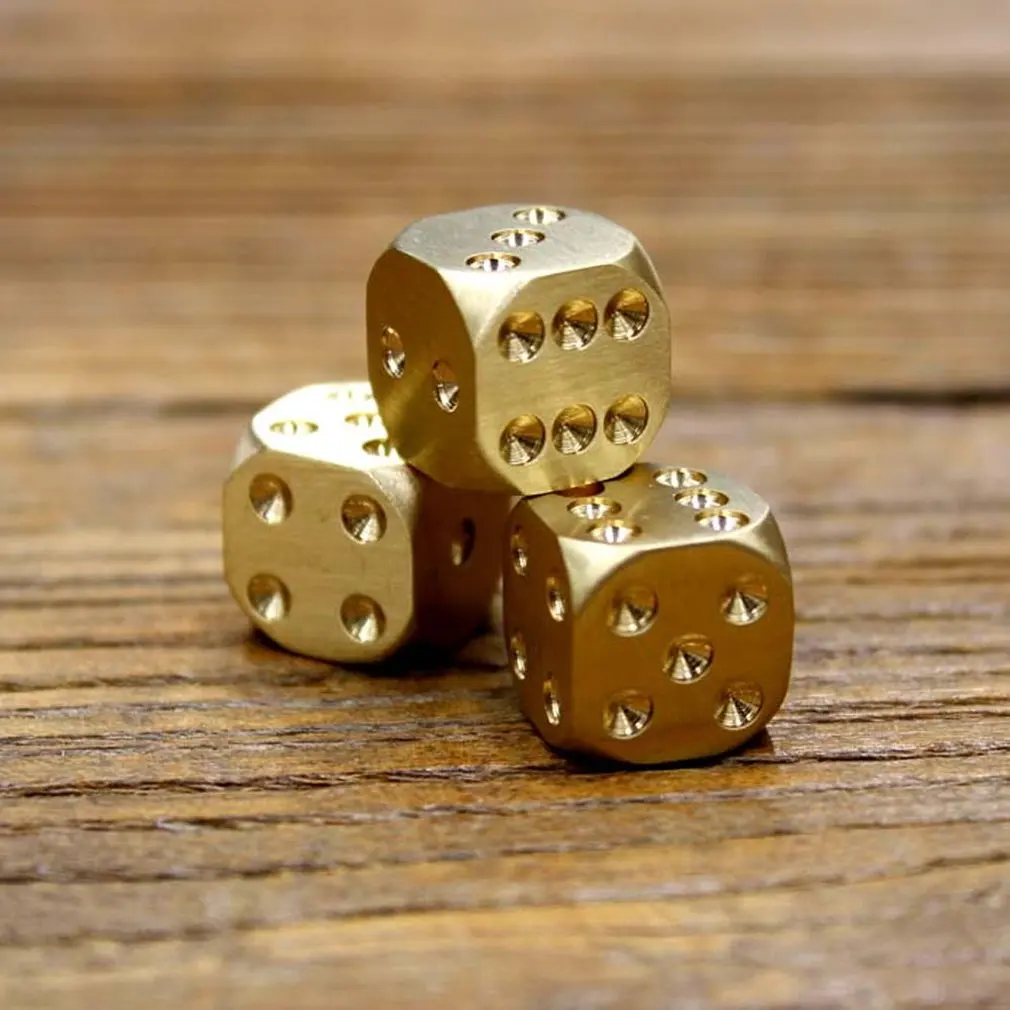 Bronze Metal Dice Pure Copper Metal Solid Dice Hand Polished Bar Supplies For D&d Board Game Creative Toys Golden Color
Bronze Metal Dice Pure Copper Metal Solid Dice Hand Polished Bar Supplies For D&d Board Game Creative Toys Golden Color