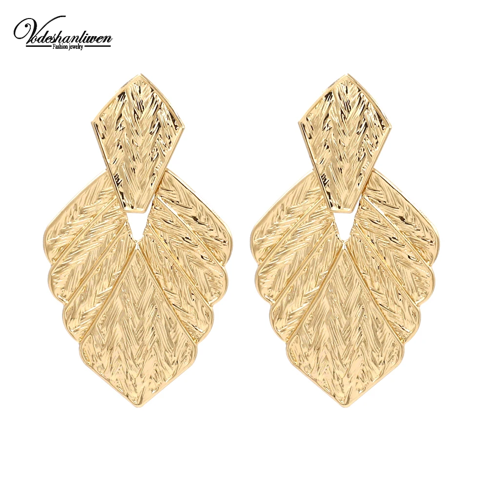 Vodeshanliwen Fashion Boho Gold Metal Leaf Stud Earring For Women High Quality Geometric Statement Big Earrings Wedding Jewelry
Vodeshanliwen Fashion Boho Gold Metal Leaf Stud Earring For Women High Quality Geometric Statement Big Earrings Wedding Jewelry