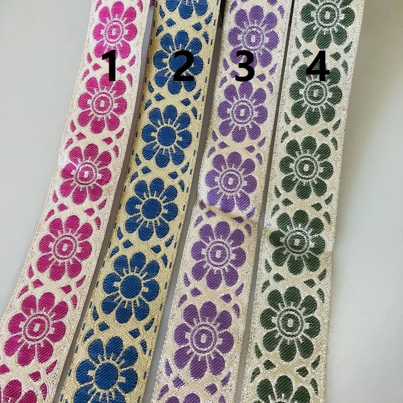 20yards/lot wide 3.5cm Woven Jacquard Ribbon flowers design for curtain and clothing accessory LS-4731
20yards/lot wide 3.5cm Woven Jacquard Ribbon flowers design for curtain and clothing accessory LS-4731