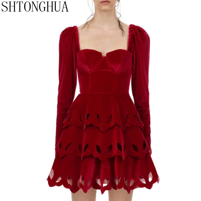 SHTONGHUA Self-Portrait Winter Cake Dress Runway Women Red Velvet Layers Ruffles Backless Dress Sexy Hollow Out Strapless Dress
SHTONGHUA Self-Portrait Winter Cake Dress Runway Women Red Velvet Layers Ruffles Backless Dress Sexy Hollow Out Strapless Dress