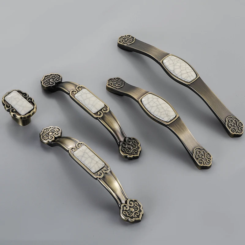 High-grade Ceramic Door Handle European Antique Furniture Handles Drawer Pulls Kitchen Cabinet Knobs and Handles cabinet pulls
High-grade Ceramic Door Handle European Antique Furniture Handles Drawer Pulls Kitchen Cabinet Knobs and Handles cabinet pulls
