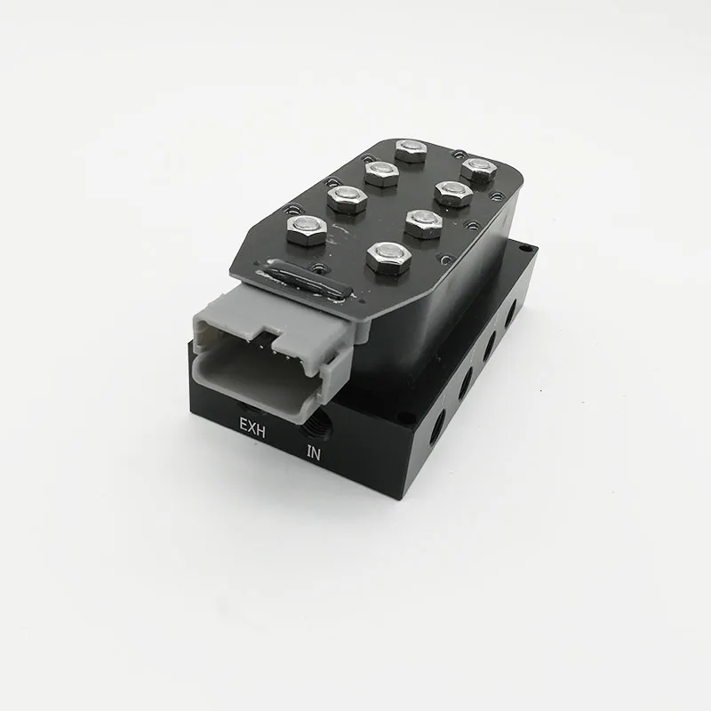 Pneumatic shock absorber 1/4" AA-VU4 8-corner solenoid valve unit , Air suspension valve block With 1m Cable plug and controller
Pneumatic shock absorber 1/4" AA-VU4 8-corner solenoid valve unit , Air suspension valve block With 1m Cable plug and controller