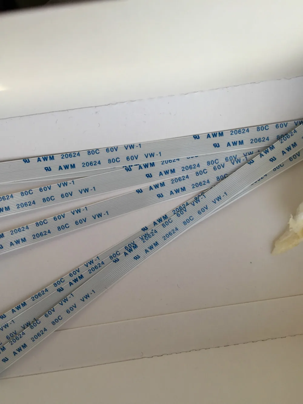 Brand New 1.0mm pitch Type B 9pin Length 200mm POWER BUTTON RIBBON FFC CABLE AWM 20624 80C 60V VW-1
Brand New 1.0mm pitch Type B 9pin Length 200mm POWER BUTTON RIBBON FFC CABLE AWM 20624 80C 60V VW-1