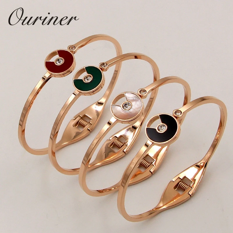 White Shell Circle Flying Saucer Cuff Bangles Bracelets Women Titamiun Steel Luxury Brand CZ Crystal Lover Bangles K0093
White Shell Circle Flying Saucer Cuff Bangles Bracelets Women Titamiun Steel Luxury Brand CZ Crystal Lover Bangles K0093