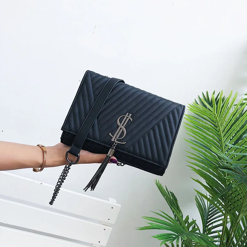 Luxury Handbags Famous Brand Women Bag Designer Embroidery Bag Girls Edition Baitie Single Shoulder Bag with Chain Slant Bag
Luxury Handbags Famous Brand Women Bag Designer Embroidery Bag Girls Edition Baitie Single Shoulder Bag with Chain Slant Bag