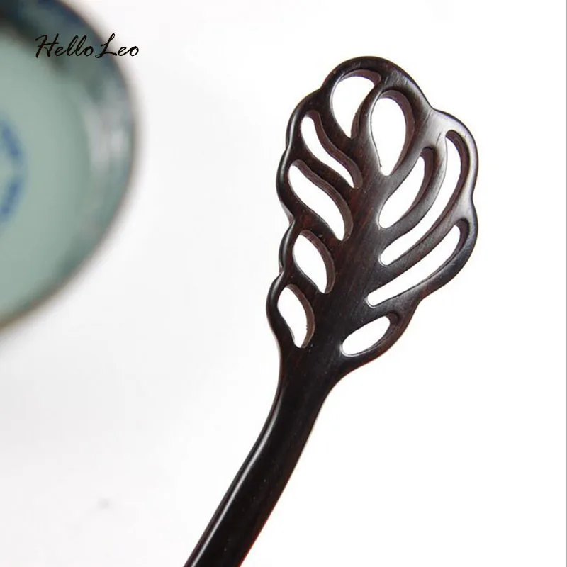 Chinese Fan shape Handmade Sandalwood Luxurious Hair stick Hairpin Headwear Women jewelry Gift for Ethnic women wholesale
Chinese Fan shape Handmade Sandalwood Luxurious Hair stick Hairpin Headwear Women jewelry Gift for Ethnic women wholesale