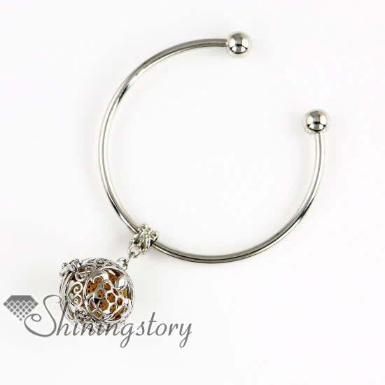 sea turtle openwork metal volcanic stone oil diffuser bracelet essential oil diffuser bracelet natural lava stone beads
sea turtle openwork metal volcanic stone oil diffuser bracelet essential oil diffuser bracelet natural lava stone beads