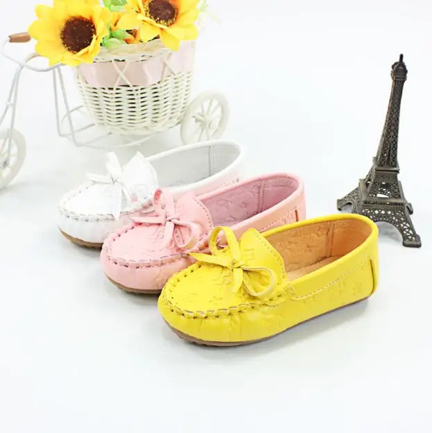 2016 New Summer Autumn Children Kids Shoes PU Leather Classic Cute Shoes for Kids Girls Flat Shoes Unisex Fashion Sneakers
2016 New Summer Autumn Children Kids Shoes PU Leather Classic Cute Shoes for Kids Girls Flat Shoes Unisex Fashion Sneakers