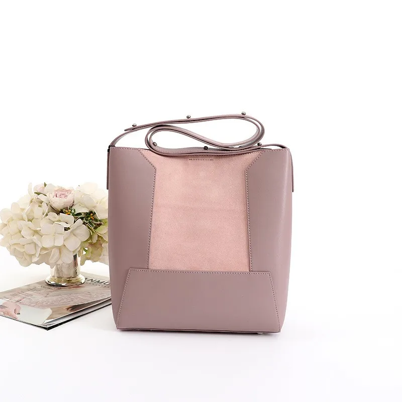 Female bag shoulder bag Messenger bag large capacity stitching wild leather handbag
Female bag shoulder bag Messenger bag large capacity stitching wild leather handbag