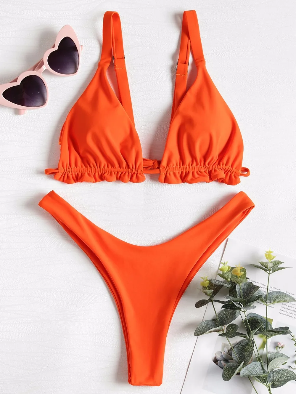 High Cut Leg Frilled Two-pieces Bikini Set 2018 Swimsuit Female Swimwear Women Thong BikiniS Bathing Suit maillot de bain femme
High Cut Leg Frilled Two-pieces Bikini Set 2018 Swimsuit Female Swimwear Women Thong BikiniS Bathing Suit maillot de bain femme