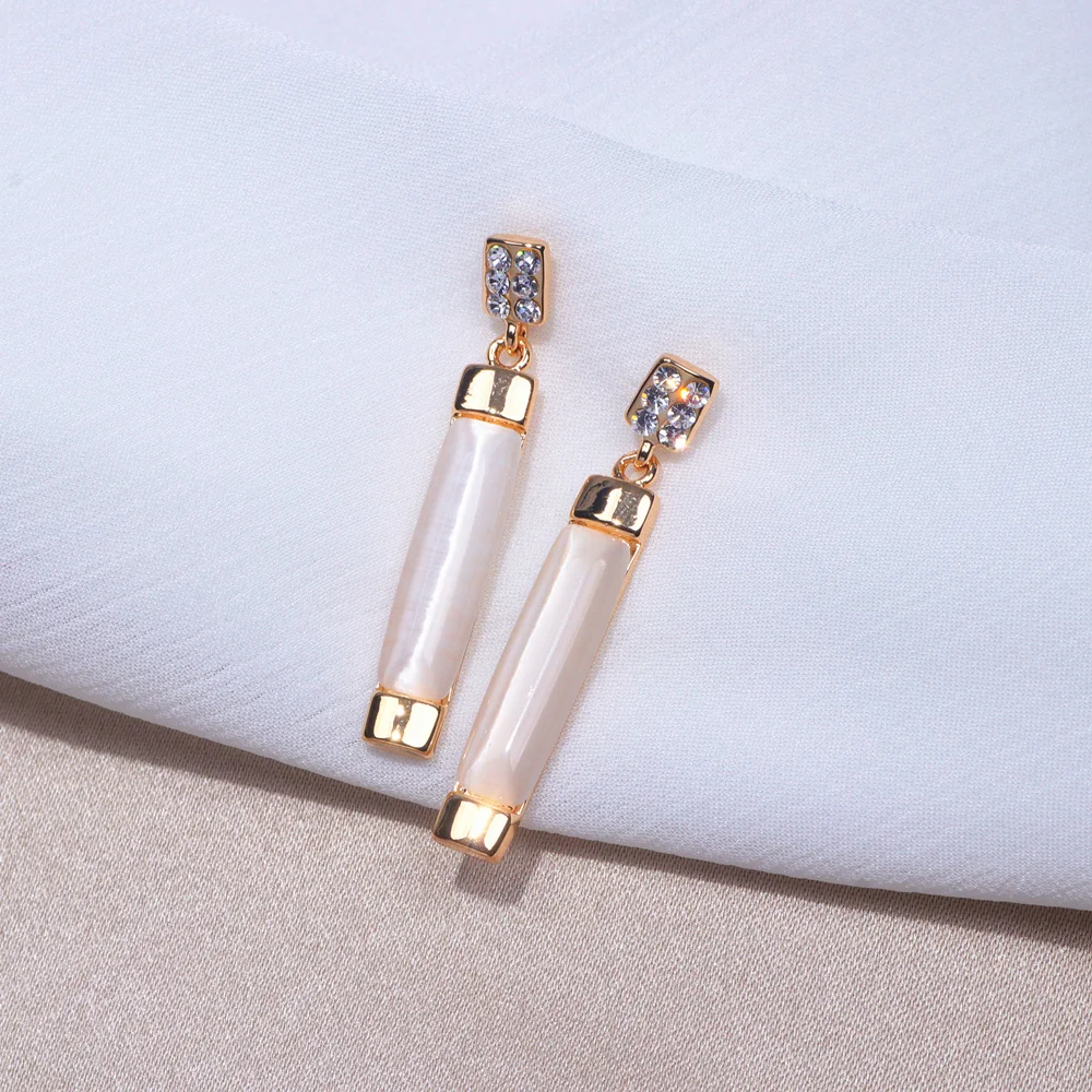 Trendy Metal Square Geometry Dangle Earring For Women Gold Color Crystal Opal Earring Brincos 2019 Statement Party Jewelry Gifts
Trendy Metal Square Geometry Dangle Earring For Women Gold Color Crystal Opal Earring Brincos 2019 Statement Party Jewelry Gifts