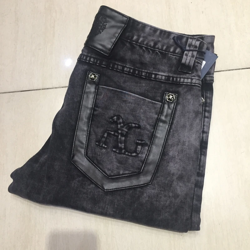 BILLIONAIRE Jeans men 2019 new cotton casual Fashion high quality elasticity Gray Washing size 32-42 free shipping
BILLIONAIRE Jeans men 2019 new cotton casual Fashion high quality elasticity Gray Washing size 32-42 free shipping