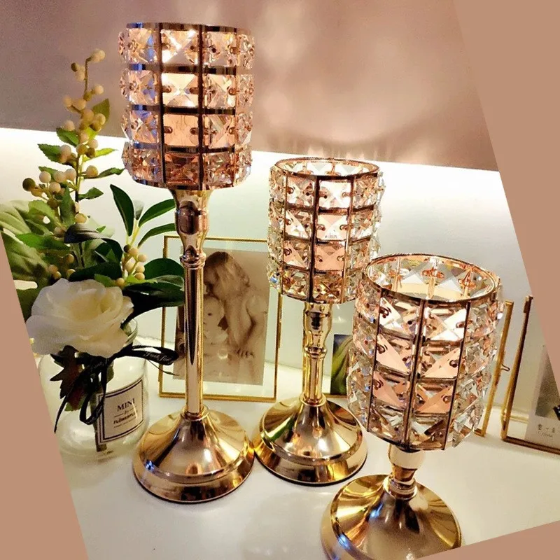 European Luxury Golden Crystal Candlestick Wedding Candlestick Home Romantic Lamp Candlestick Dinner Props Ornaments
European Luxury Golden Crystal Candlestick Wedding Candlestick Home Romantic Lamp Candlestick Dinner Props Ornaments