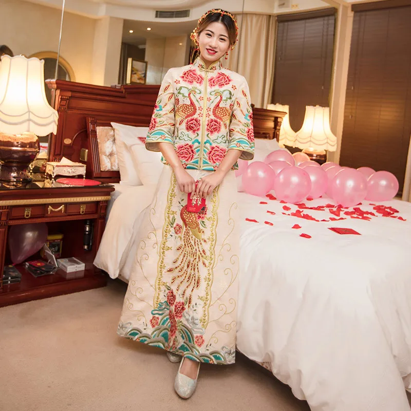Novelty Embroidery Formal&Phoenix Cheongsam Oriental Vintage Hanfu Qipao Overseas Chinese Wedding Dress Noble Toast Clothing
Novelty Embroidery Formal&Phoenix Cheongsam Oriental Vintage Hanfu Qipao Overseas Chinese Wedding Dress Noble Toast Clothing