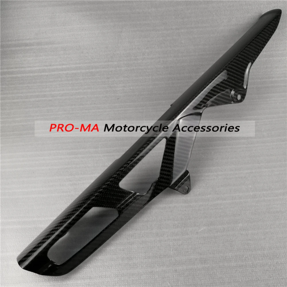 Chain Guard in Carbon Fiber For Suzuki GSX-R1000 GSXR1000 2007-2016 Twill glossy weave
Chain Guard in Carbon Fiber For Suzuki GSX-R1000 GSXR1000 2007-2016 Twill glossy weave