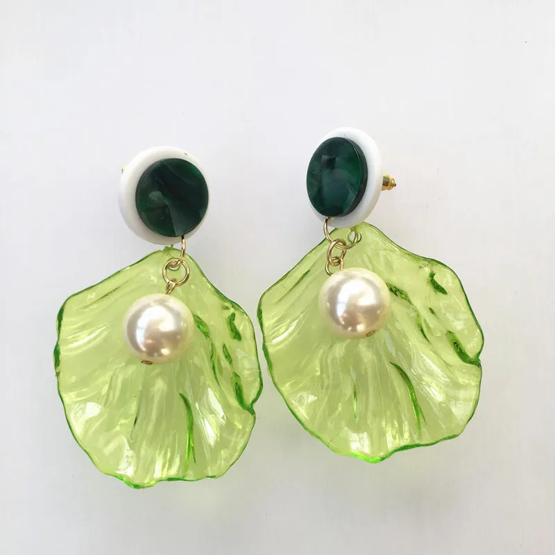 IGU 2019 New beautiful Shell Shape Acrylic Earrings Women Beach Earrings Simulated Pearl Drop Earrings Party Earrings Gift
IGU 2019 New beautiful Shell Shape Acrylic Earrings Women Beach Earrings Simulated Pearl Drop Earrings Party Earrings Gift