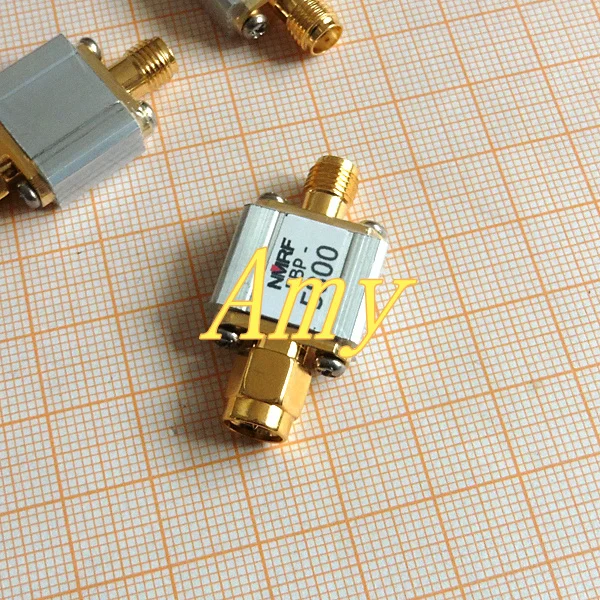 5.8G 5600MHz bandpass filter, WiMAX and other receivers dedicated to anti-jamming. SMA
5.8G 5600MHz bandpass filter, WiMAX and other receivers dedicated to anti-jamming. SMA