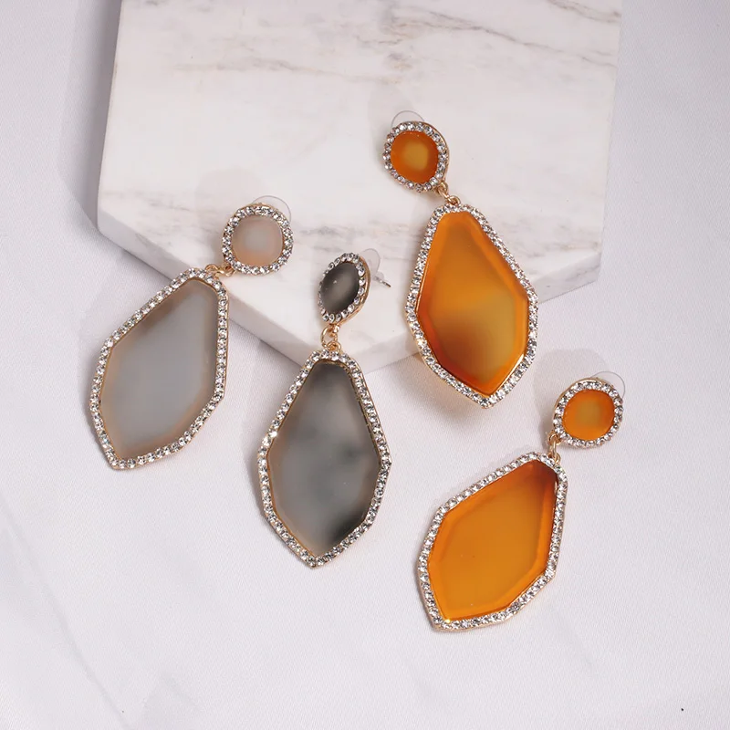 JUJIA Wholesale 2019 New Style Resin Drop Earrings for Women Jewelry Wedding Party Bohemia Jewelry Holiday Gift Free Shipping
JUJIA Wholesale 2019 New Style Resin Drop Earrings for Women Jewelry Wedding Party Bohemia Jewelry Holiday Gift Free Shipping