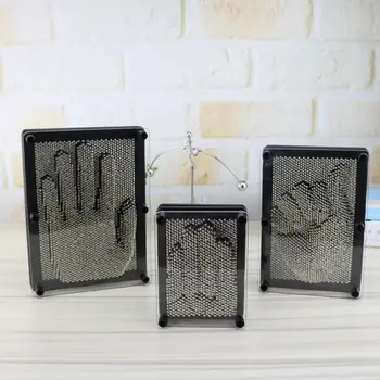 Plastic Colorful Sesk Toys Pin art 3D Clone Shape Pin Art Shoumo Needle Hand Model Sculpture
Plastic Colorful Sesk Toys Pin art 3D Clone Shape Pin Art Shoumo Needle Hand Model Sculpture