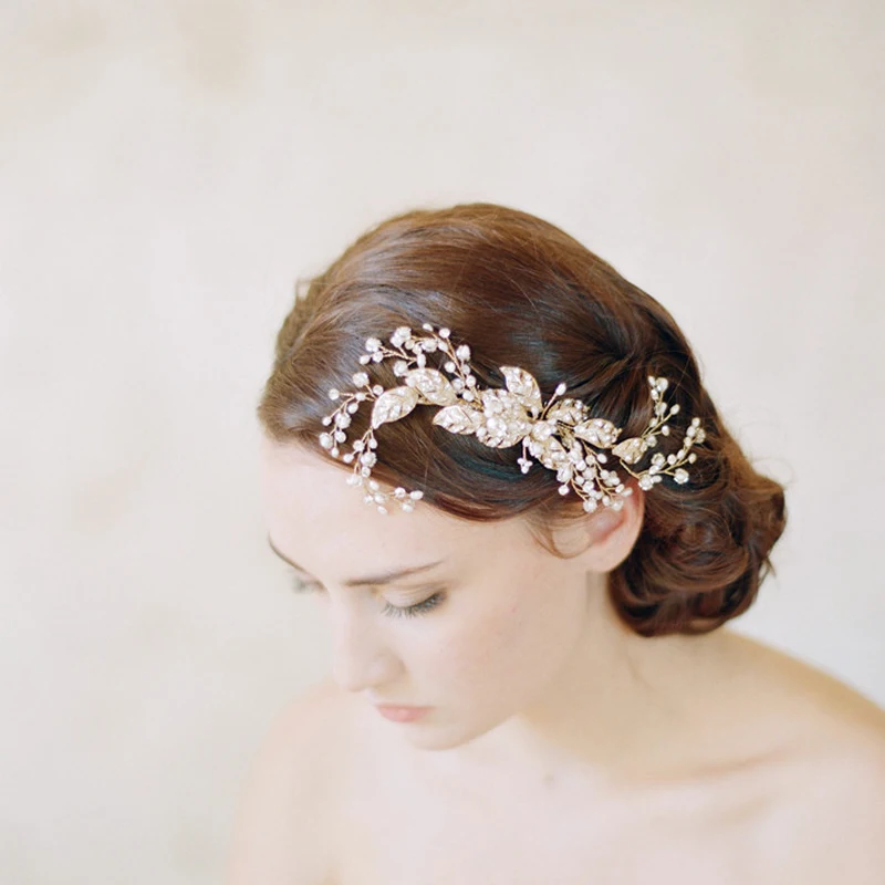 Handmade Gold color Rhinestone Pearl Hair Comb Hair Jewelry For Wedding Bride Crystal Hair Accessories For women and Girl
Handmade Gold color Rhinestone Pearl Hair Comb Hair Jewelry For Wedding Bride Crystal Hair Accessories For women and Girl