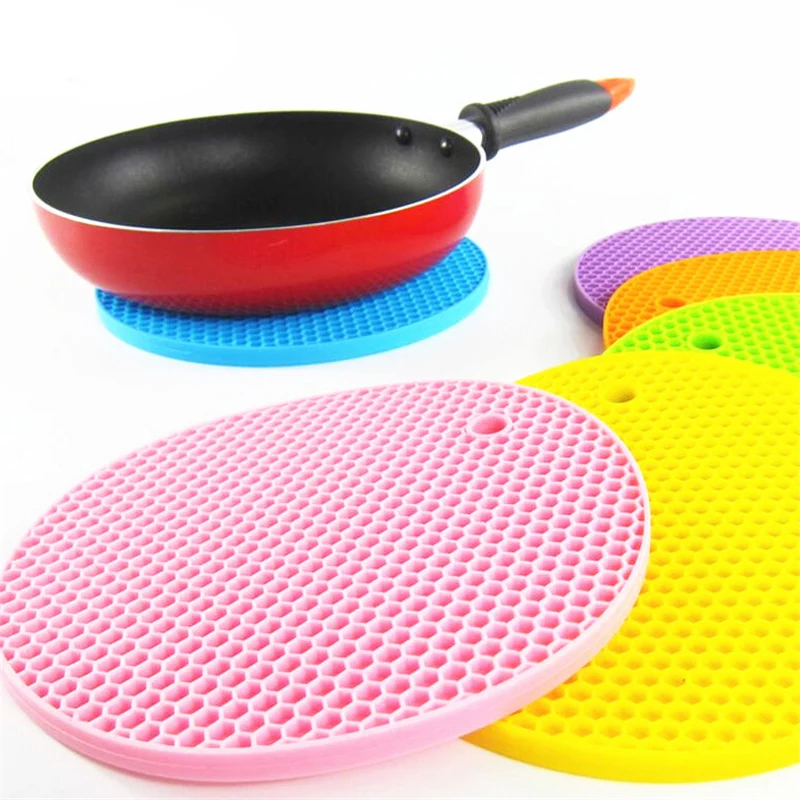 Honeycomb Shaped Placemats Food Grade Silcone Table Mat Non Slip Round Cup Coasters Cushion Heat Resistant Pads Tableware
Honeycomb Shaped Placemats Food Grade Silcone Table Mat Non Slip Round Cup Coasters Cushion Heat Resistant Pads Tableware