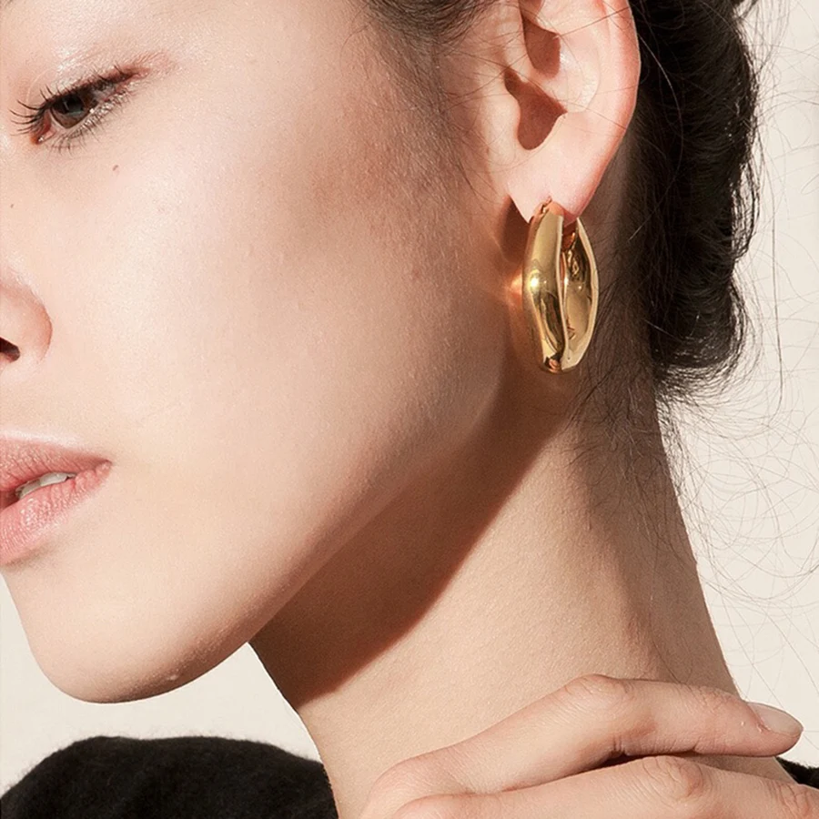 2019 Fashion Luxury Brand Handmade Jewelry Gold 585 Geometric Hoop Earrings High Quality Made Paris Designer Earrings For Women
2019 Fashion Luxury Brand Handmade Jewelry Gold 585 Geometric Hoop Earrings High Quality Made Paris Designer Earrings For Women
