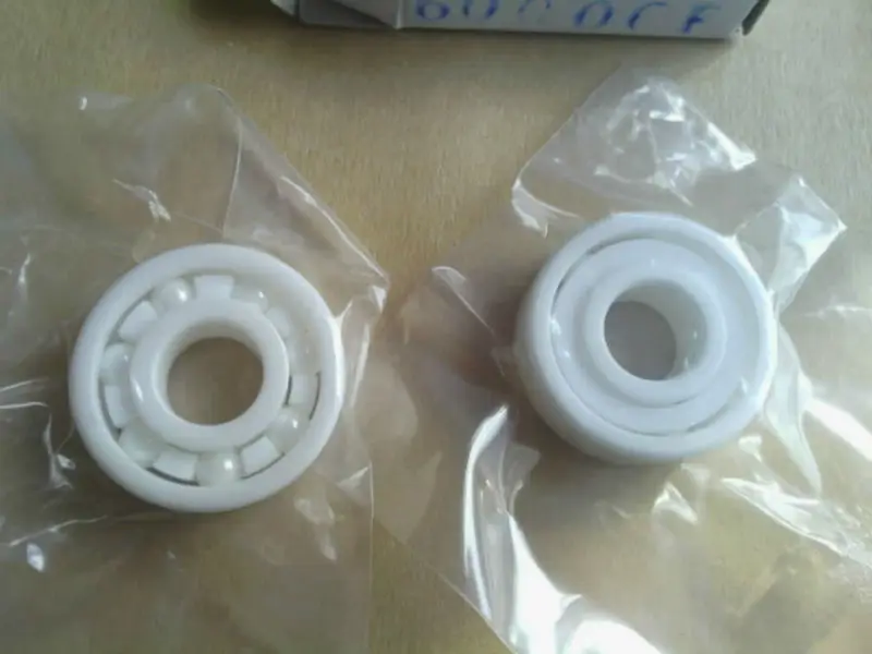 Full Ceramic Bearing 6304 20x52x15 mm Ball Bearings Non-magnetic Insulating PTFE Cage ABEC 3
Full Ceramic Bearing 6304 20x52x15 mm Ball Bearings Non-magnetic Insulating PTFE Cage ABEC 3