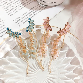 Korean New Trendy Long Shiny Crystal Tassel Dangle Earrings Women Girl Charming Earrings for Summer Vacation Gift
Korean New Trendy Long Shiny Crystal Tassel Dangle Earrings Women Girl Charming Earrings for Summer Vacation Gift