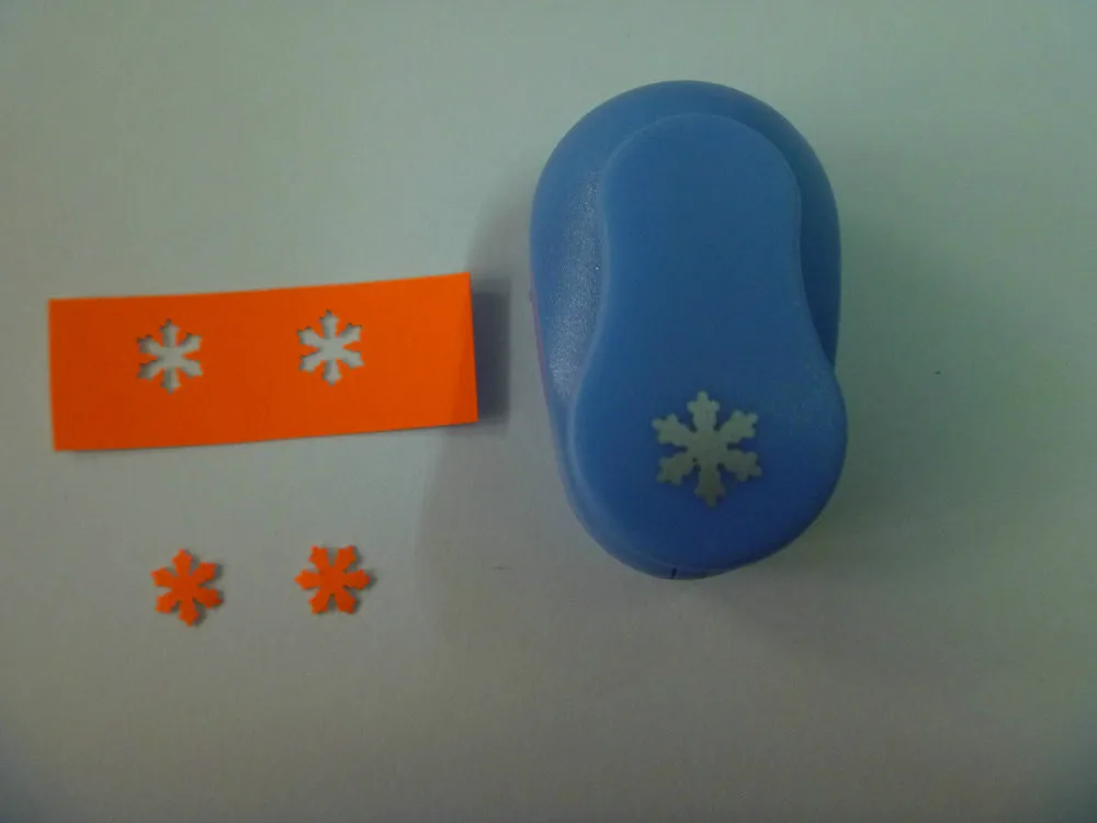 free shipping 3/8 inch (about 0.8cm) Snowflake craft punch scrapbook mini paper foam punch eva puncher
free shipping 3/8 inch (about 0.8cm) Snowflake craft punch scrapbook mini paper foam punch eva puncher