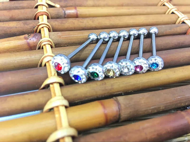 LOT50pcs Surgical Steel CZ GemsTongue Ring Bar Nipple Barbells Body Piercing 14G~1.6mmx16mm NEW Arrived Body Piercing Jewelry
LOT50pcs Surgical Steel CZ GemsTongue Ring Bar Nipple Barbells Body Piercing 14G~1.6mmx16mm NEW Arrived Body Piercing Jewelry