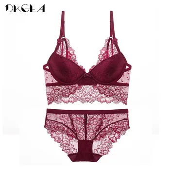 New Sexy Lingerie Push up Bra Set Cotton Brassiere Deep V Gather Black Lace Underwear Set Embroidery Women Bra Panties Sets
New Sexy Lingerie Push up Bra Set Cotton Brassiere Deep V Gather Black Lace Underwear Set Embroidery Women Bra Panties Sets