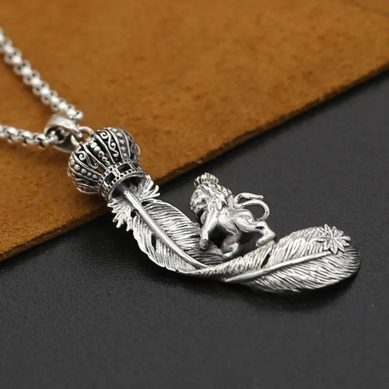 

S925 Sterling Silver Takahashi Goro Jewelry Retro Thai Silver Men And Women Hand-crown Lion Eagle Feather Pendant