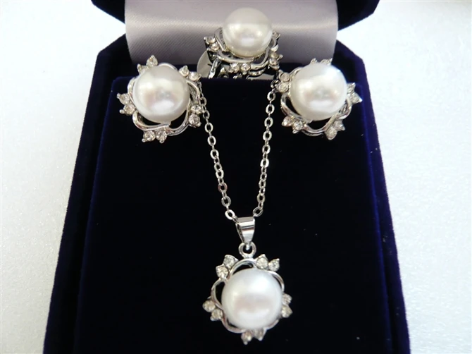 wholesale noble silver plated latest design earrings chain pendant & ring(#7.8.9) jewelry set
wholesale noble silver plated latest design earrings chain pendant & ring(#7.8.9) jewelry set