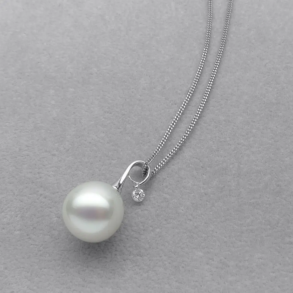 FREE SHIPPING 12.1*12.5MM AAA White Real South Sea Pearl Pendant 18 Solid White Gold
FREE SHIPPING 12.1*12.5MM AAA White Real South Sea Pearl Pendant 18 Solid White Gold