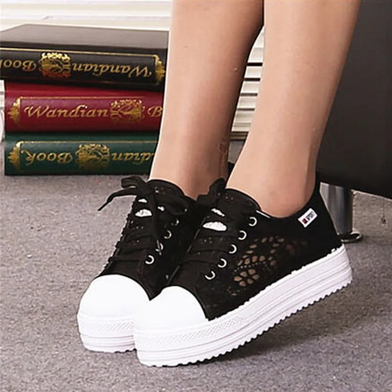 Fashion Summer Women Shoes Casual Cutouts Lace Canvas Shoes Hollow Floral Breathable Platform Flat Shoe sapato feminino35-40
Fashion Summer Women Shoes Casual Cutouts Lace Canvas Shoes Hollow Floral Breathable Platform Flat Shoe sapato feminino35-40