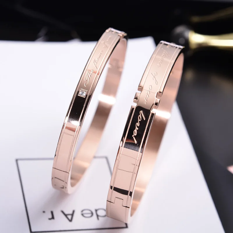 Top Quality Titanium Steel Rose gold color cuff Bangle for woman/ man,nice gift lover's Bangle ,The flame of our love
Top Quality Titanium Steel Rose gold color cuff Bangle for woman/ man,nice gift lover's Bangle ,The flame of our love