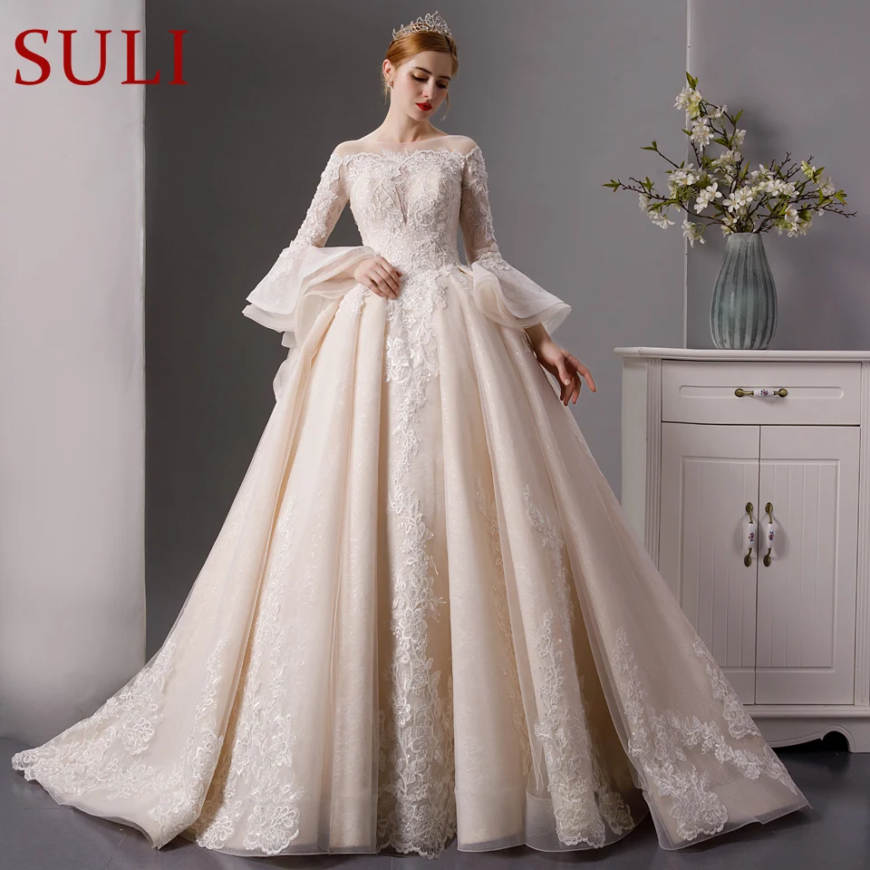 SL-6069 Vintage Lace Long Sleeves Bridal Gown Beaded Crystal Ball Gown Wedding Dresses 2019
SL-6069 Vintage Lace Long Sleeves Bridal Gown Beaded Crystal Ball Gown Wedding Dresses 2019