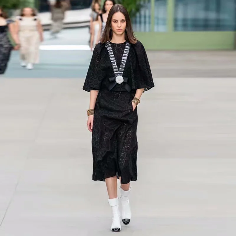 2019 Summer New Women'S Dress Retro Black/White Casual Dress High Quality Openwork Italy Catwalk Party Fashion Elegant Slim
2019 Summer New Women'S Dress Retro Black/White Casual Dress High Quality Openwork Italy Catwalk Party Fashion Elegant Slim