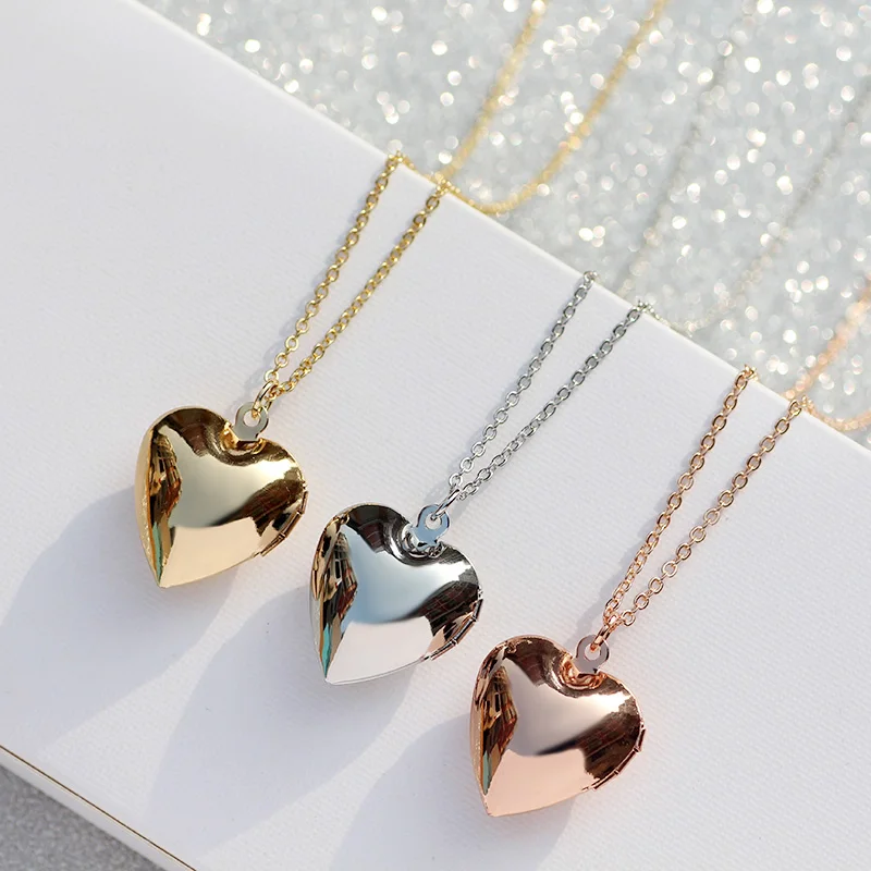 The Latest Glossy Heart Photo Box Locket Necklace Photo Frame Opening Pendant Simple Charm Jewelry For Femme Lovers
The Latest Glossy Heart Photo Box Locket Necklace Photo Frame Opening Pendant Simple Charm Jewelry For Femme Lovers