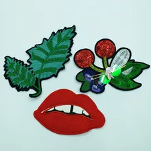 1pc handmade sequins beaded patches for clothing DIY rhinestone beaded Sew on leaf patch Embroidery applique parche ropa
1pc handmade sequins beaded patches for clothing DIY rhinestone beaded Sew on leaf patch Embroidery applique parche ropa