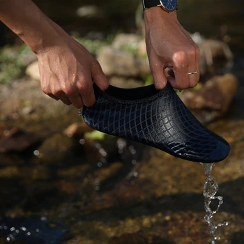 Thestron Men Shoes For Swimming Big Size 39-46 Breathable Sport Water Shoes Summer Beach Aqua Water Shoes Blue Black Sports Men
Thestron Men Shoes For Swimming Big Size 39-46 Breathable Sport Water Shoes Summer Beach Aqua Water Shoes Blue Black Sports Men